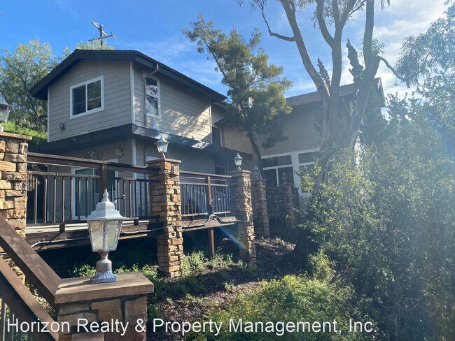 Building Photo - 3 br, 3 bath House - 177 Paso Robles