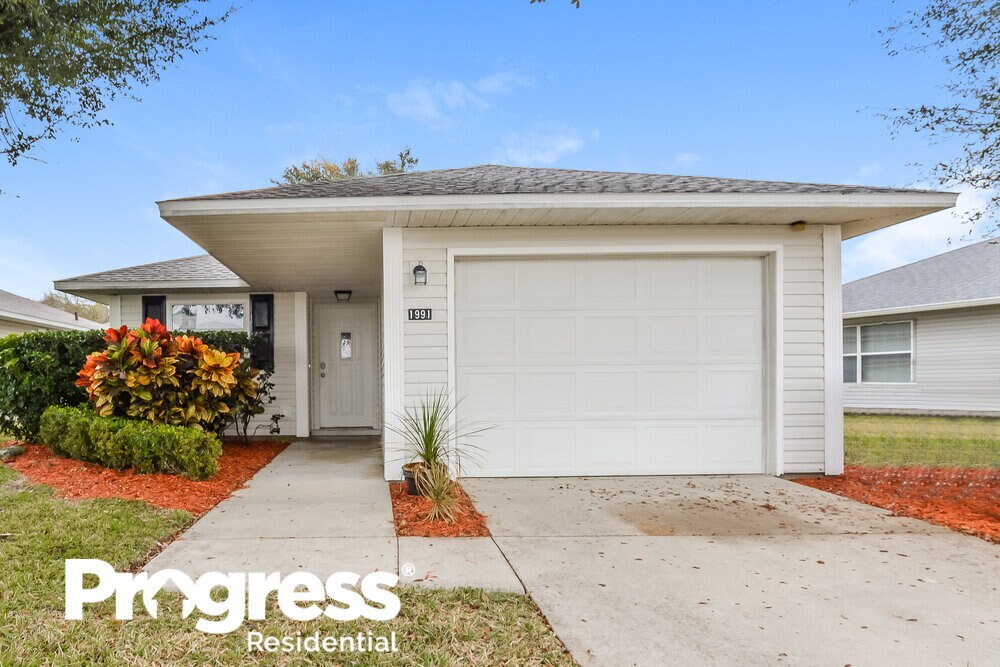 Foto principal - 1991 Golden Palm Cir