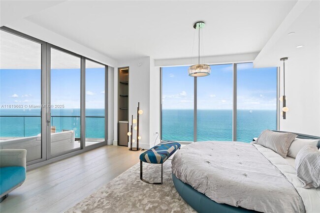 Foto del edificio - 17975 Collins Ave