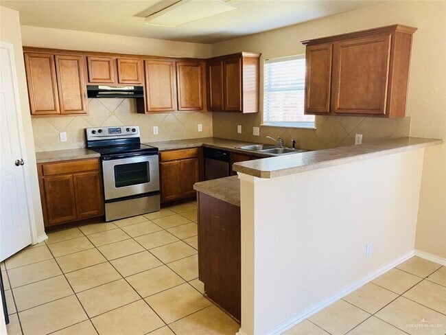Building Photo - 4208 Santa Inez