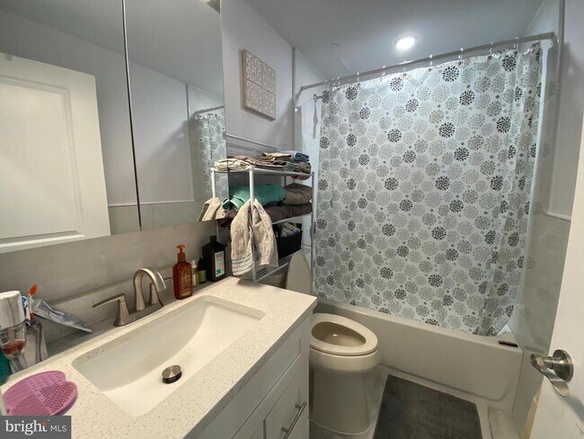 Foto del edificio - 634 N 13th St