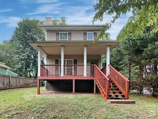 Building Photo - 1418 Woodbine Ave SE