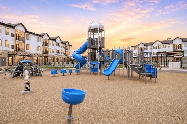 Building Photo - Aria Townhomes & Apartments