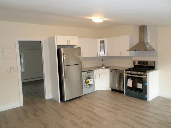 Kitchen - 59 Wayne St