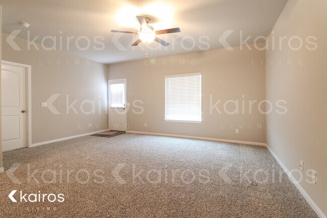 Foto del edificio - 900 NW 4th Street