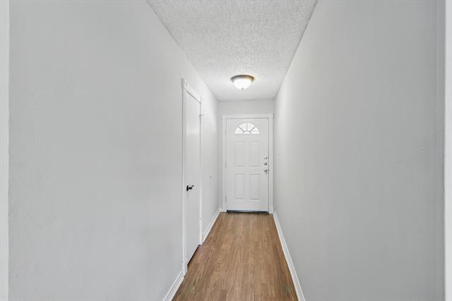 Building Photo - 6964 Cox Ln