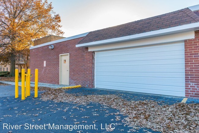 Foto del edificio - 22155 Libby Rd