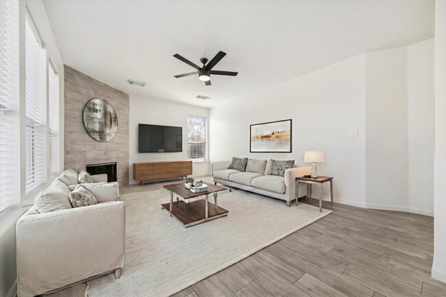 Building Photo - 1702 River Trail