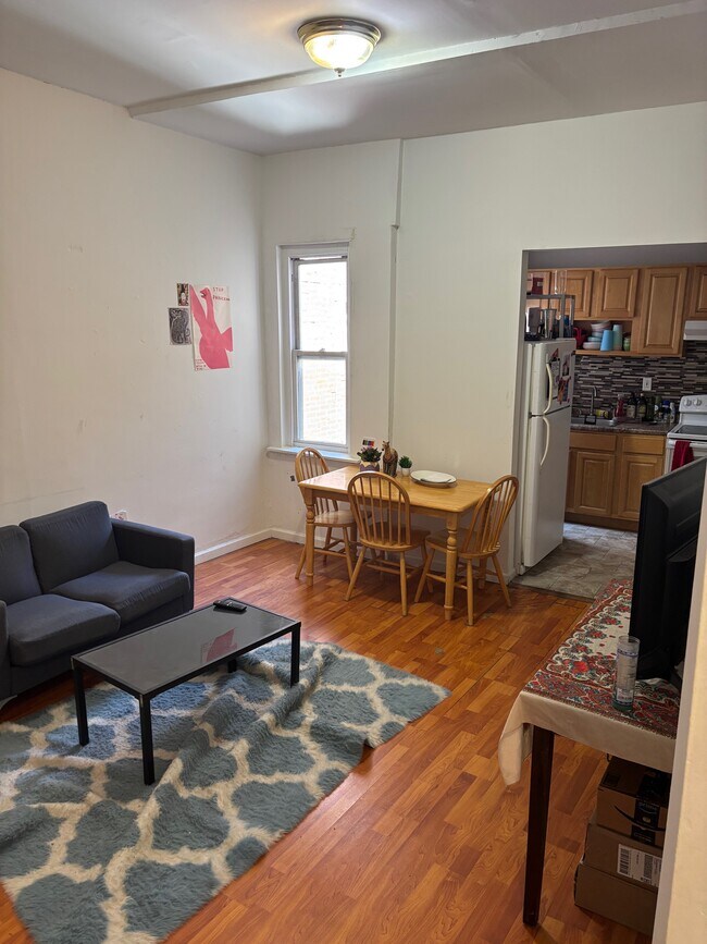 Foto del edificio - 337 W Girard Ave