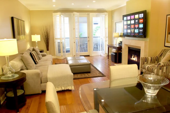 Living Room - 10535 Ashton Ave