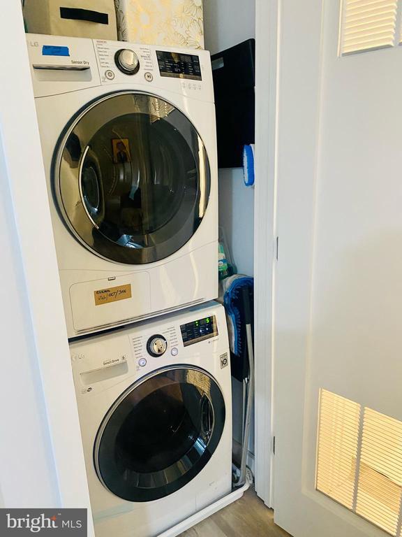 Foto del edificio - 700 Roeder Rd