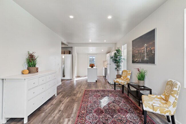 Sala de estar - 1521 E Spruce St