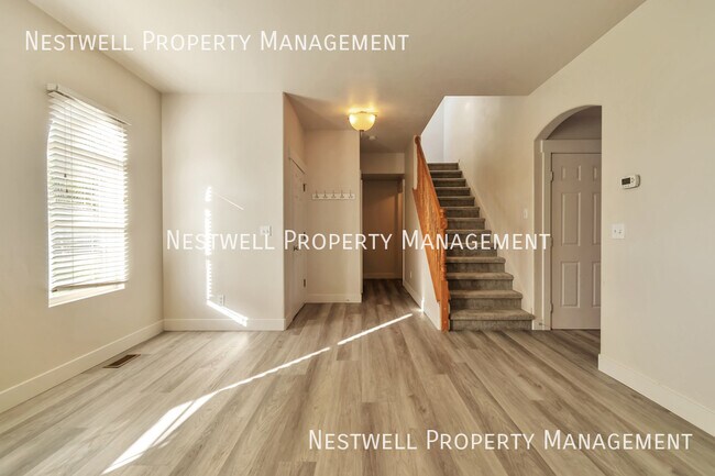 Foto del edificio - 7887 Dove Creek Ln