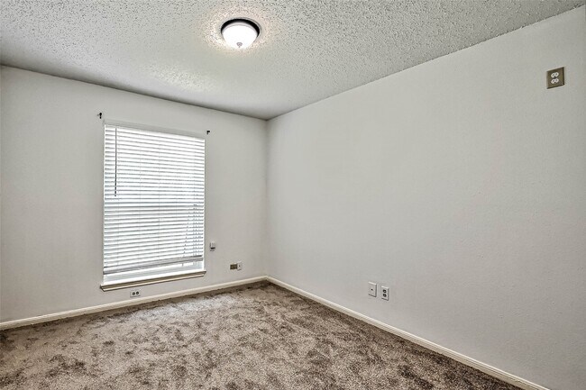 Foto del edificio - 2922 Lakefield Way