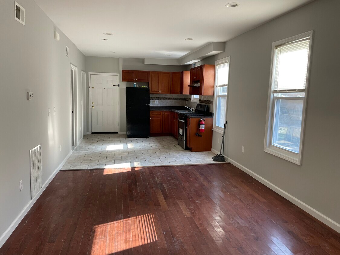 Primary Photo - 227 Ripley Pl