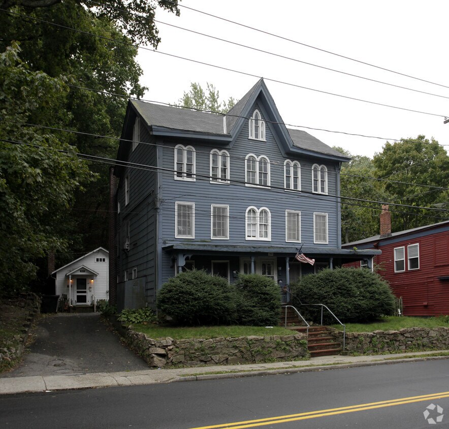 Foto principal - 632 Main St