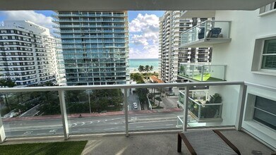 Building Photo - 5750 Collins Ave