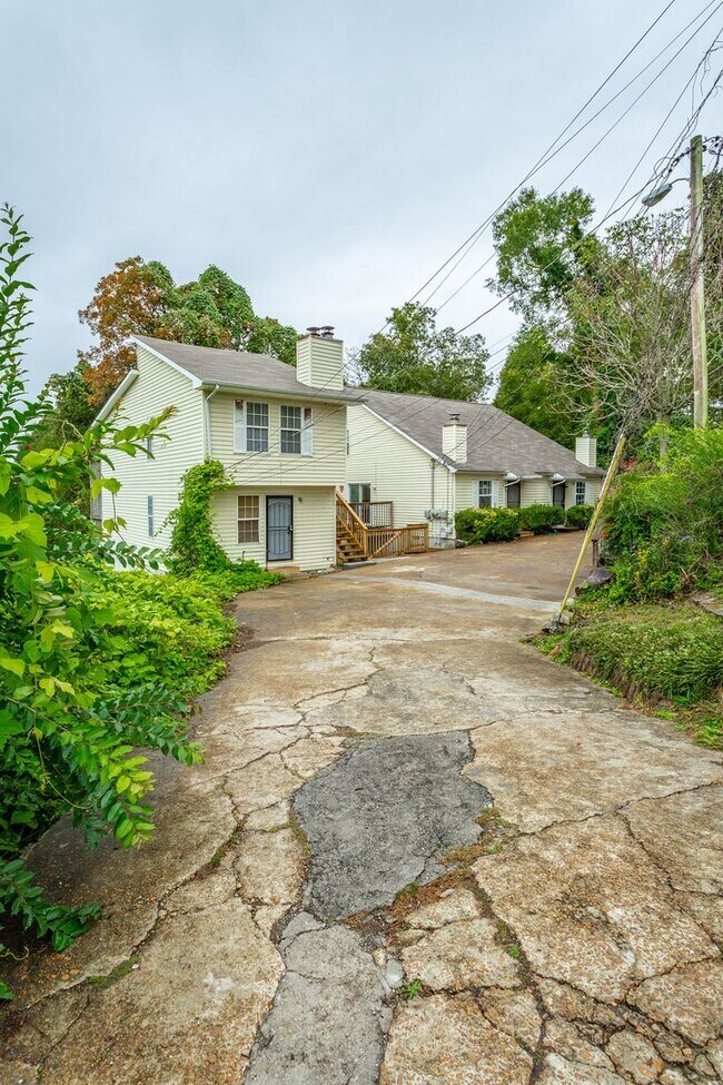 Foto del edificio - 3396 Shadowlawn Drive