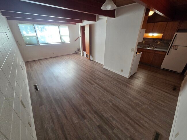 Building Photo - 35 9th St