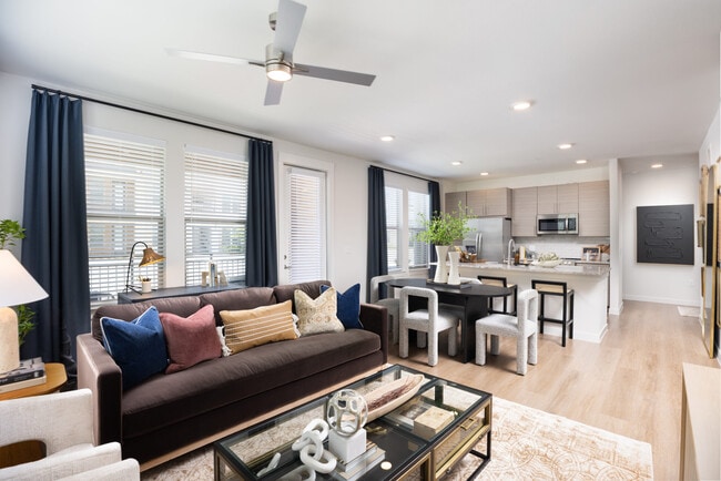 Building Photo - Your Dream Apartment Comes with 6 Weeks Free!