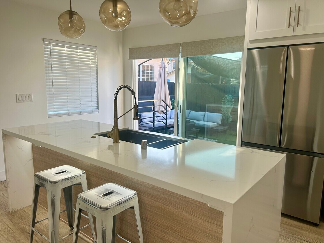 Foto principal - 3121 W 134th St