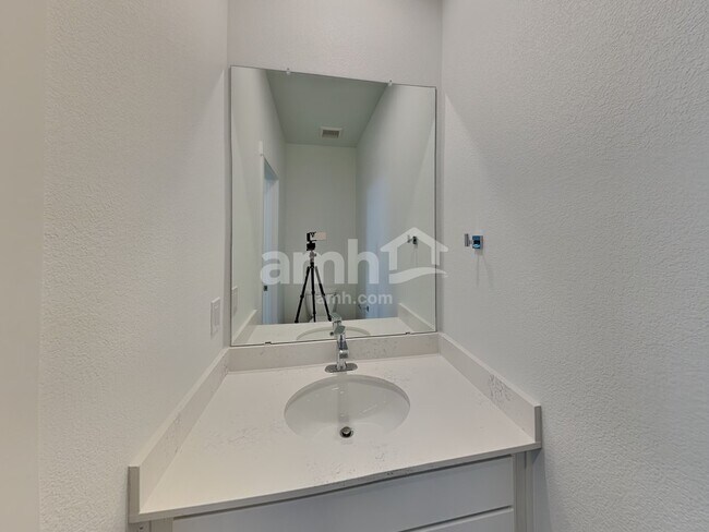 Foto del edificio - 26105 E Calhoun Pl