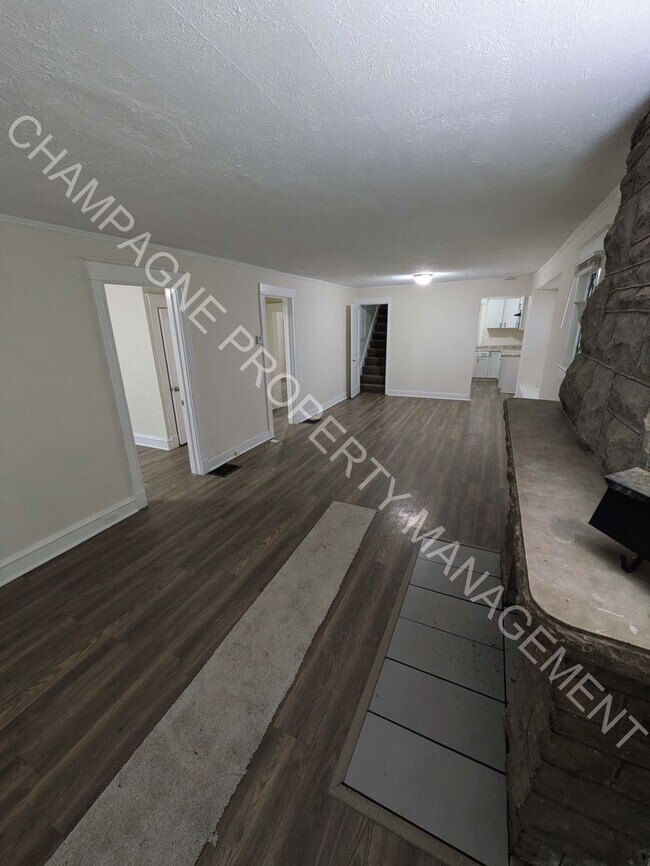 Foto del edificio - 3 Bedroom Home, centrally located in the heart of Kansas City