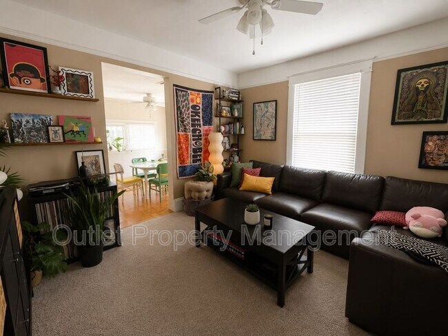 Foto del edificio - 307 E Livingston St