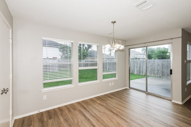 Building Photo - 21118 Bridgemeadows Ln