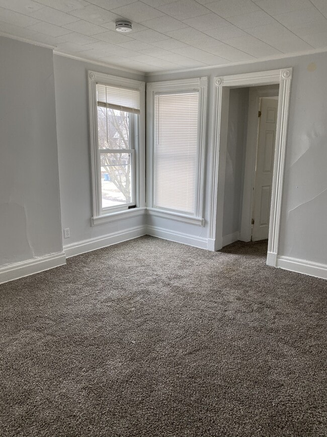 Building Photo - 101 Thorndale Terrace