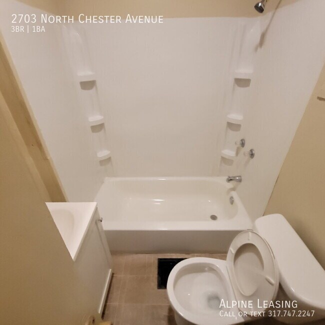 Foto del edificio - 2703 N Chester Ave
