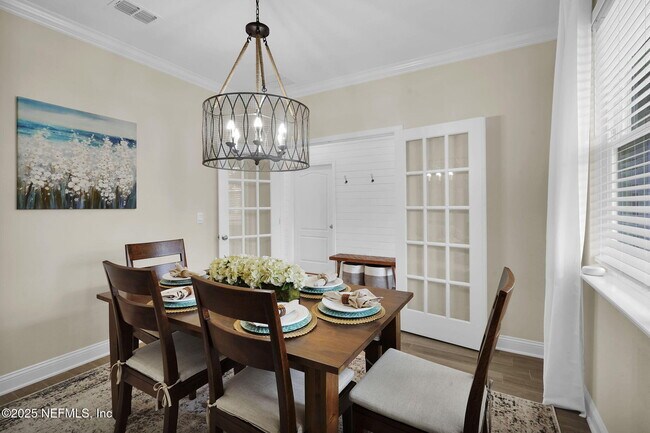 Building Photo - 187 Silverleaf Village Dr