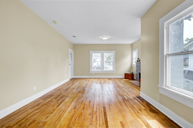 Building Photo - 1719 McKinley Ave