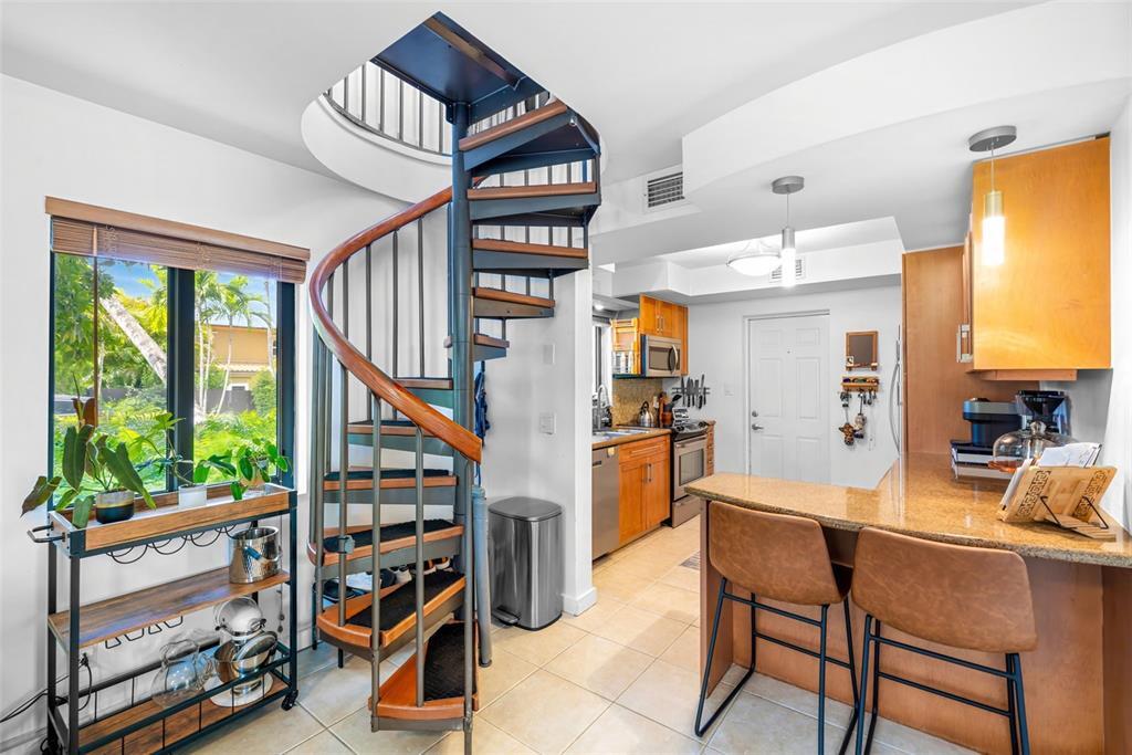Foto principal - 801 NE 18th Ave