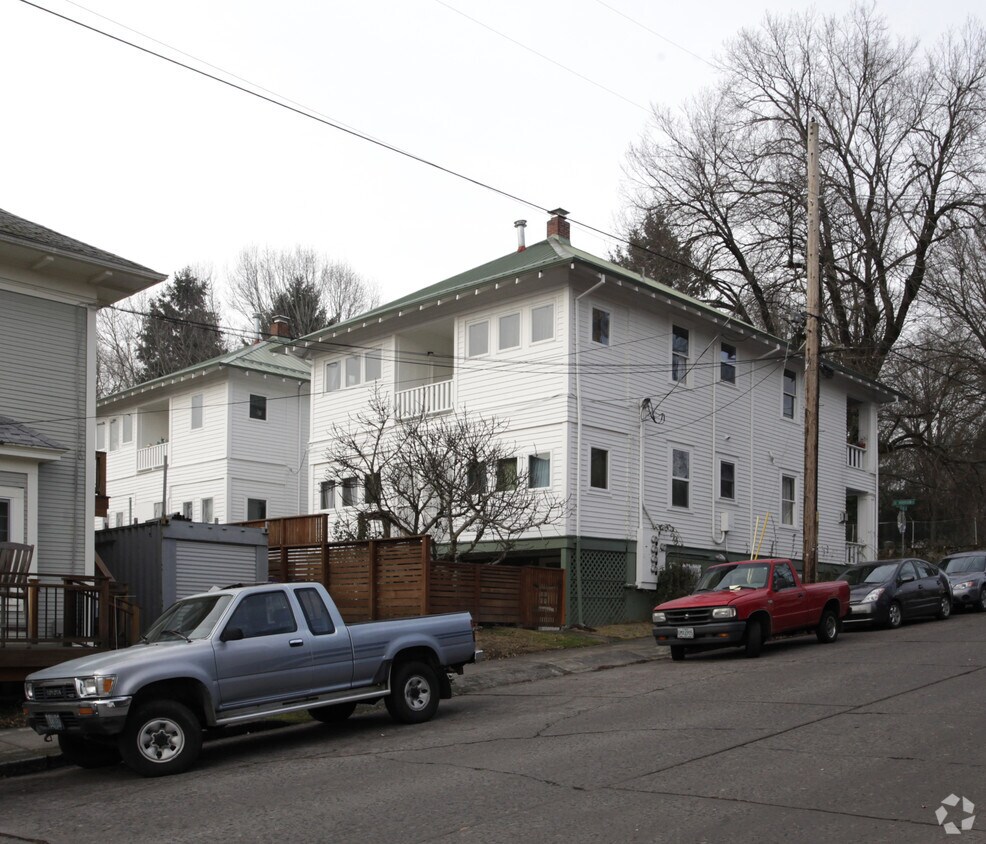 Foto del edificio - 2526-2536 SE Morrison St
