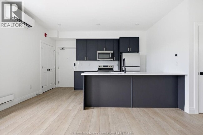 Building Photo - 133 Laird Ave