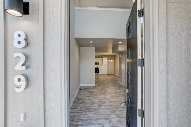 Foto del edificio - 829 Cherokee Dr