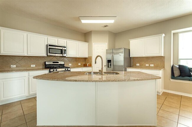 Building Photo - 9802 Onyx Trail Dr