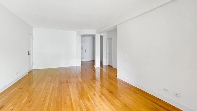 Photo - The Leslie — A Private Garden Enclave for the Modern New Yorker Apartment