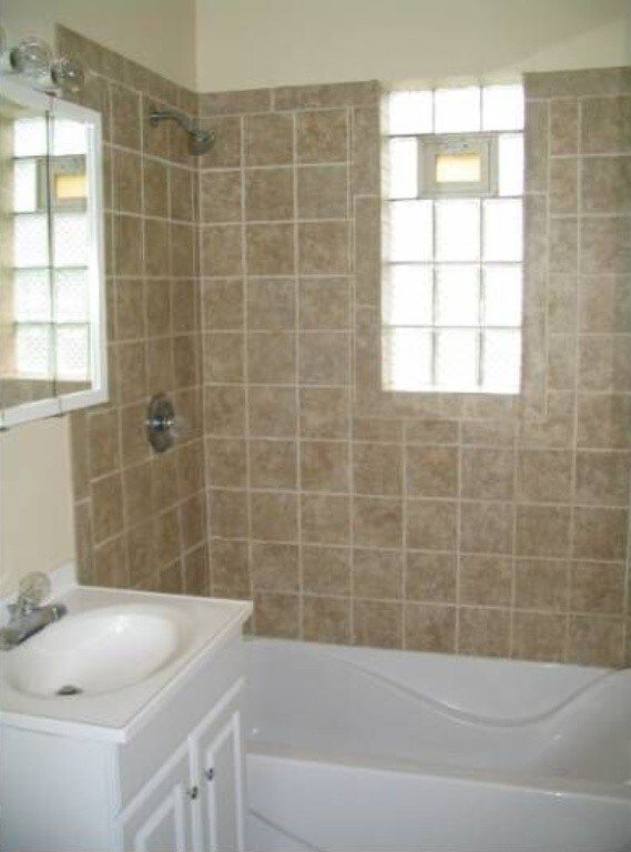 Foto del edificio - 931 N Raynor Ave