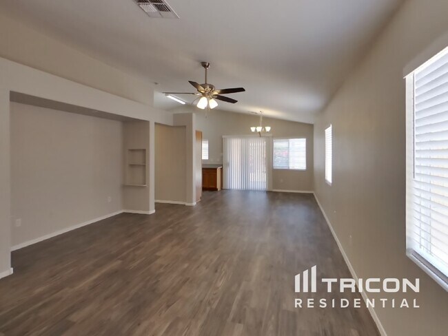 Building Photo - 11512 E Covina