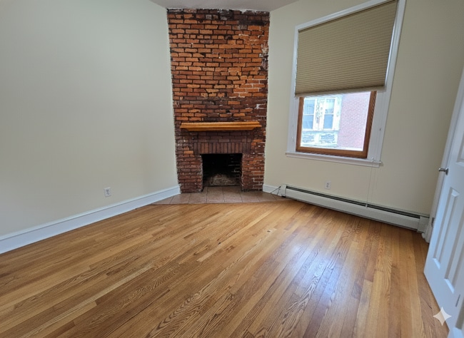 Photo - 313 N 34th St Apartment