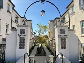 Building Photo - 235 Babson Ct