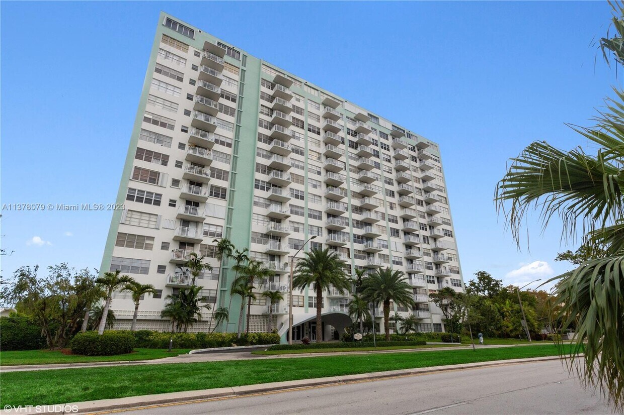Primary Photo - 2100 Sans Souci Blvd