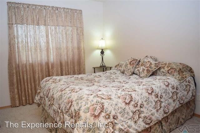 Building Photo - 3 br, 2 bath House - 7812 W. 45th Street