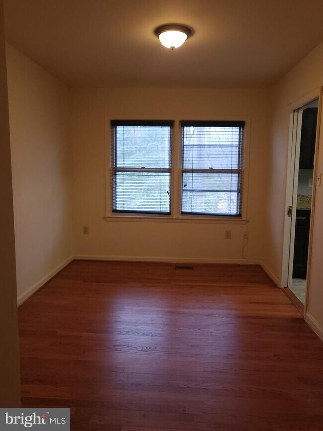 Building Photo - 89 Brookside Pl