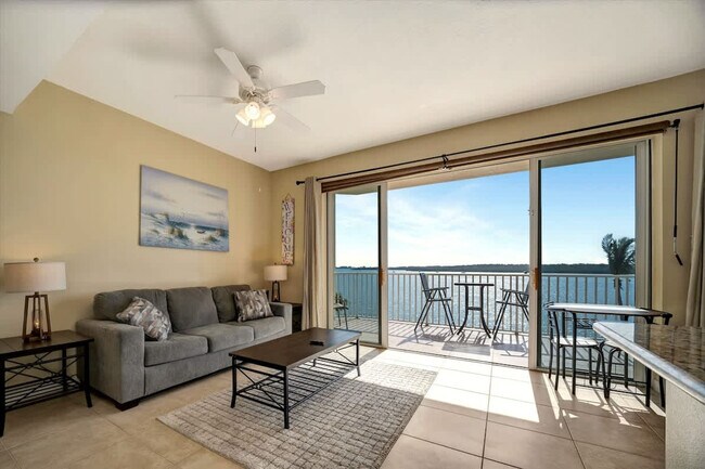 Foto del edificio - 8800 Bay Pines Blvd
