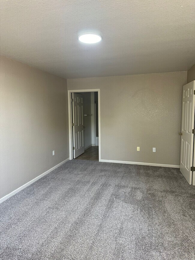 Foto del edificio - Evergreen North