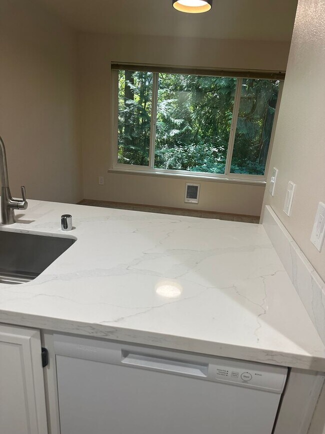 Foto del edificio - 10915 NE 128th St