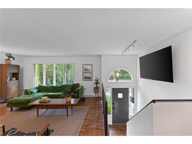 Foto del edificio - 4004 Upton Ave S